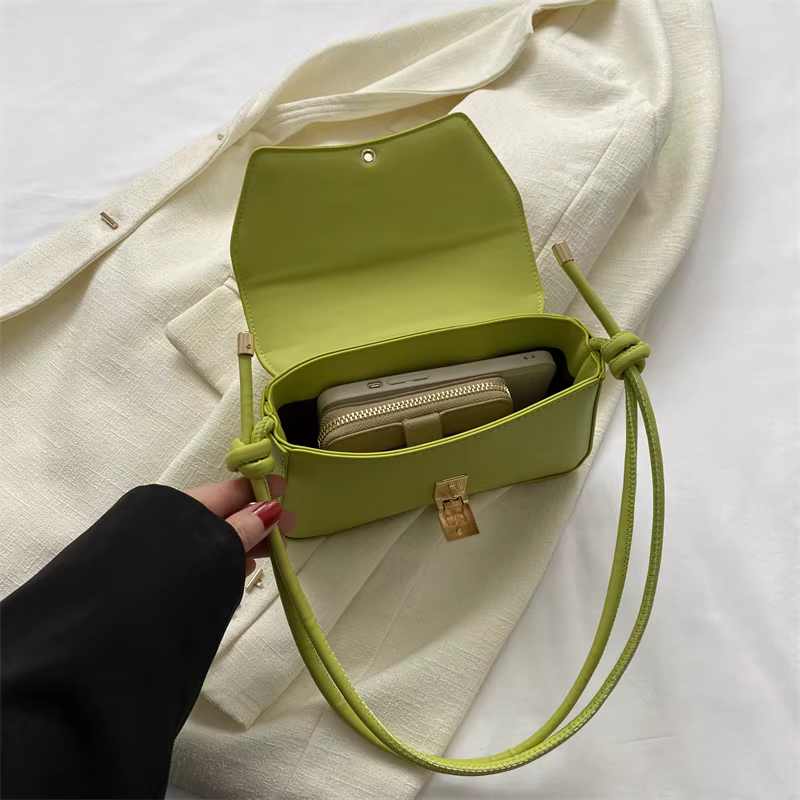 Simple Metal Buckle Handbag MessengerBag, Stylish and Versatile Shoulder Underarm Bag, Chic Baguette Bags for Women Daily Use