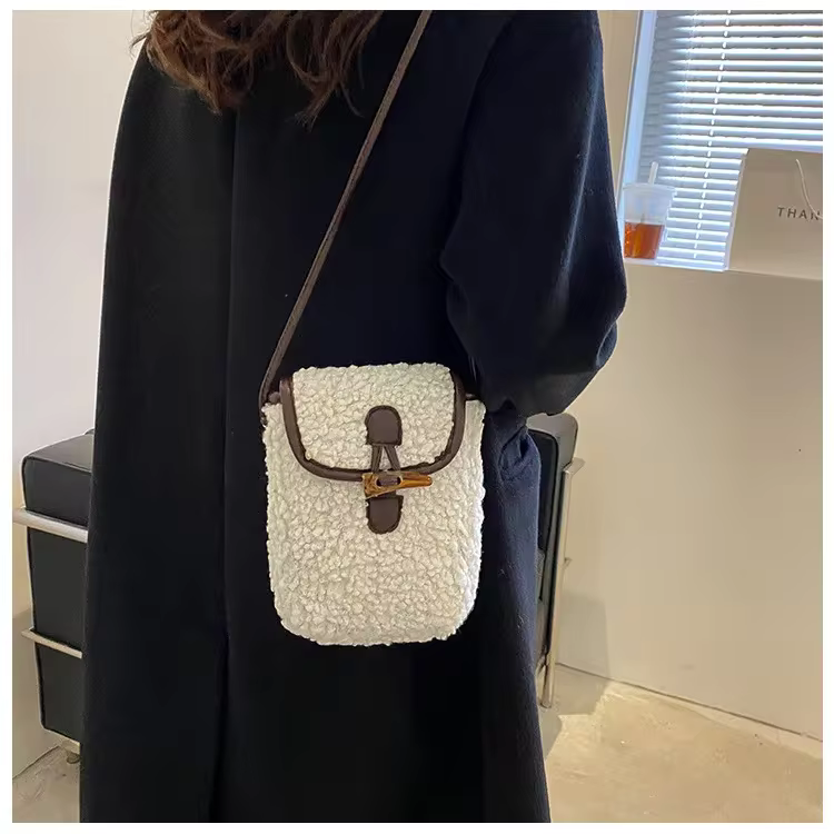 Lambswool Phone-bag Women Faux Fur Bags Tender Sweet Lovely Cross Body Teenagers Female Portable Horn Button Plush Square Cozy