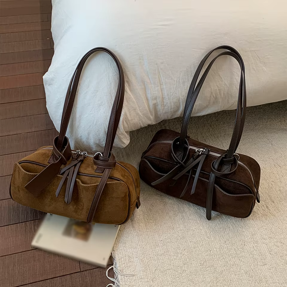 Retro Hand-Held Bowling Bag for Women's Autumn and Winter New Fashion Trend Suede Underarm Bag, Niche Commuting Bag