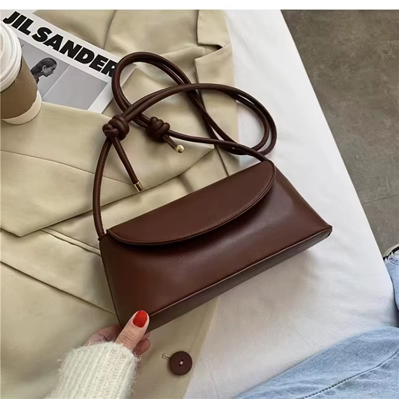 Lady Fashion Simple French one-shoulder Crossbody solid color fashion Underarm Pu Leather small square bag